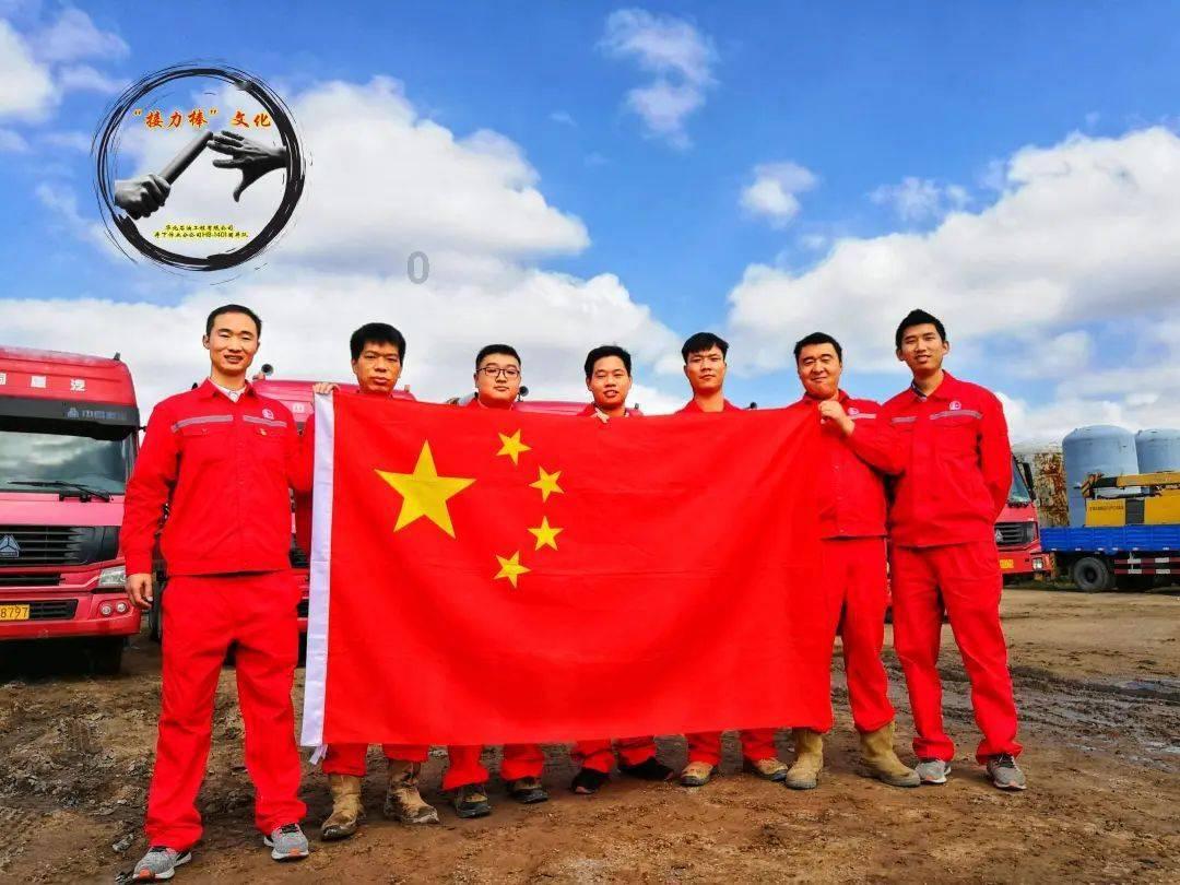 觉得无论选择什么样的工作，没有成为中产阶级，怎么感觉是在走父母的老路？游戏画面